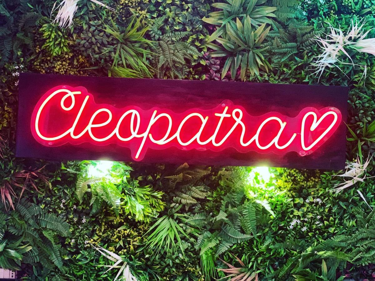 Cleopatra Pensión 3*