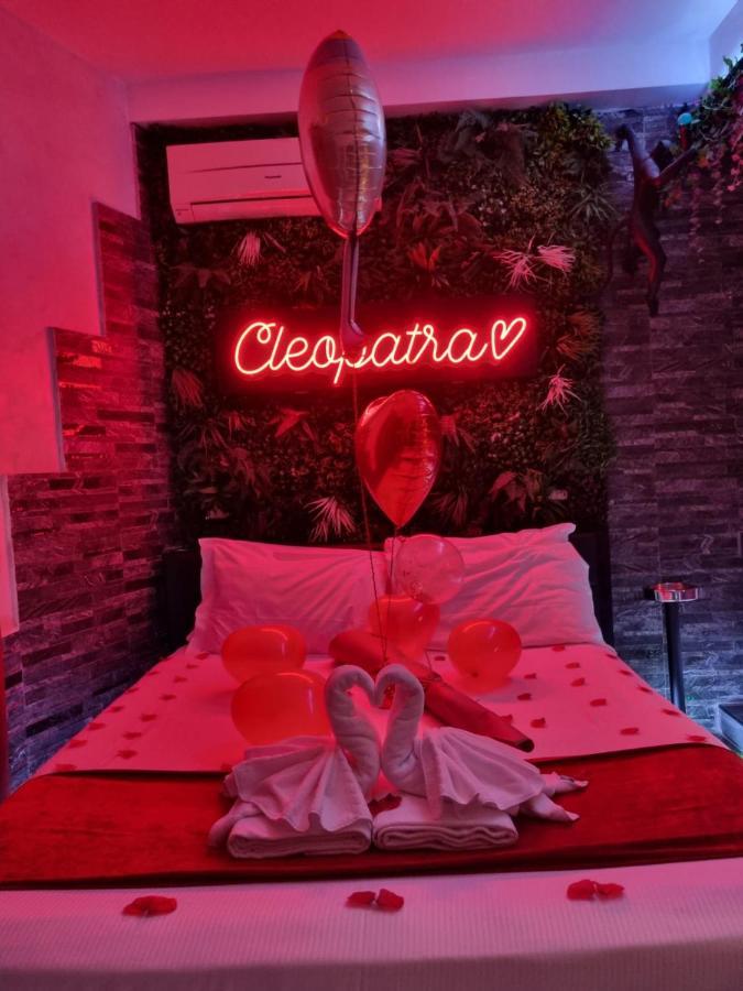 Cleopatra Pensión 3*